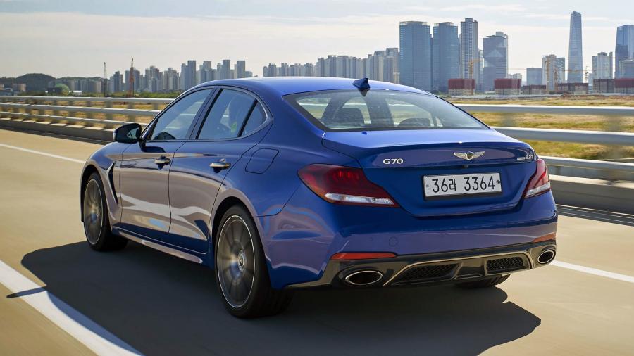  Genesis G70 3.3T 2017 года  (KR) (фото 18 из 86)